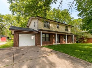 19 Eastwood Dr, Belleville, IL