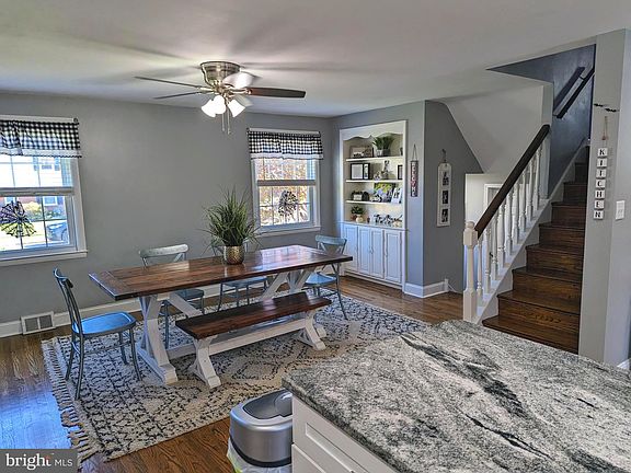 5th image of 611 Lincoln Dr