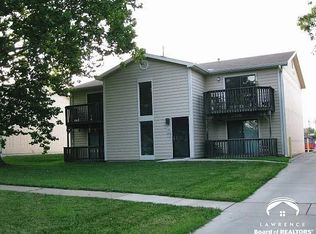 702 W 25th St #2, Lawrence, KS 66046