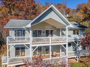 25 Garden Springs Way, Franklin, NC 28734