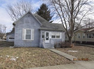 222 S Ash St, Arthur, IL