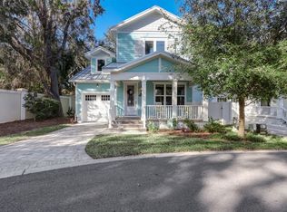 1942 Amelia Oaks Dr, Fernandina Beach, FL 32034
