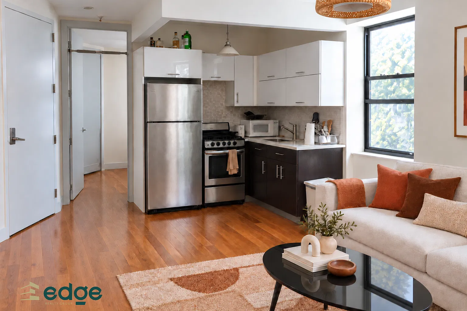 1058 Bergen Street — Photo 2