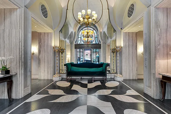 Sold by Compass | media 16
