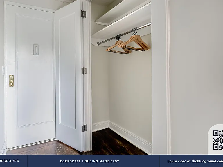 210 W 70th St #415 — Photo 14