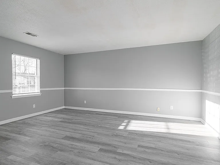 838 Lancelot Ct — Photo 4
