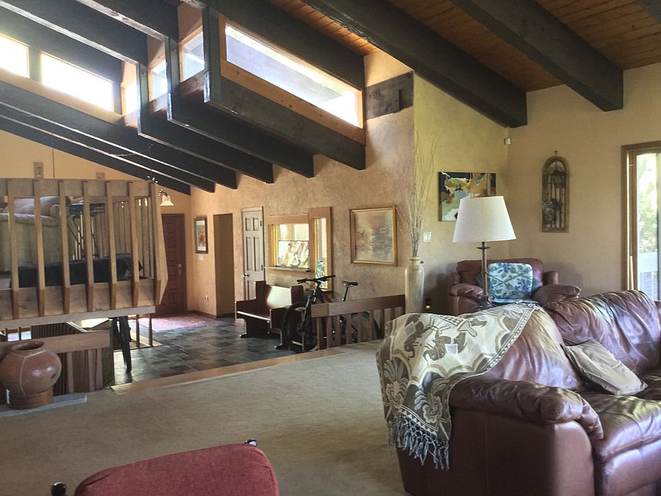1st image of 2611 Kelley Dr