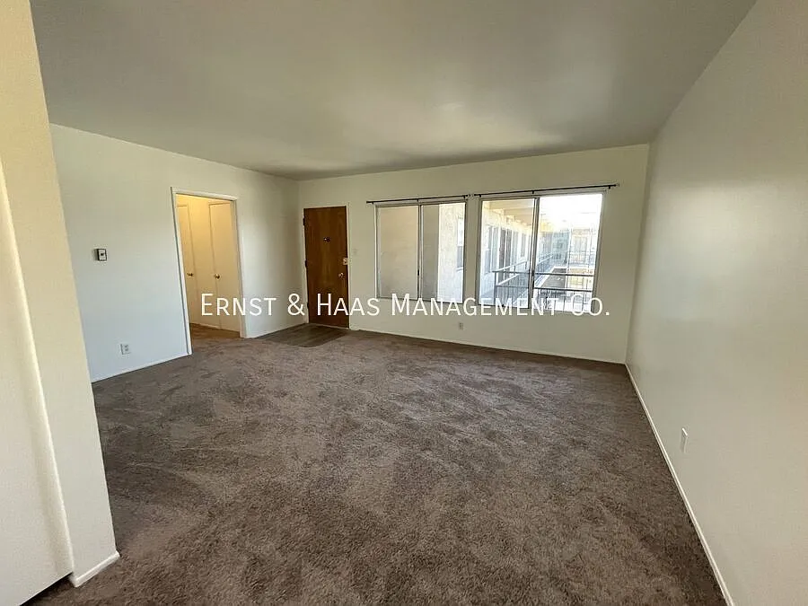 Lovely 2-Bedroom Condo with Gated Entry! — Photo 3