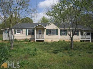 1013 Finch Rd, Winder, GA 30680