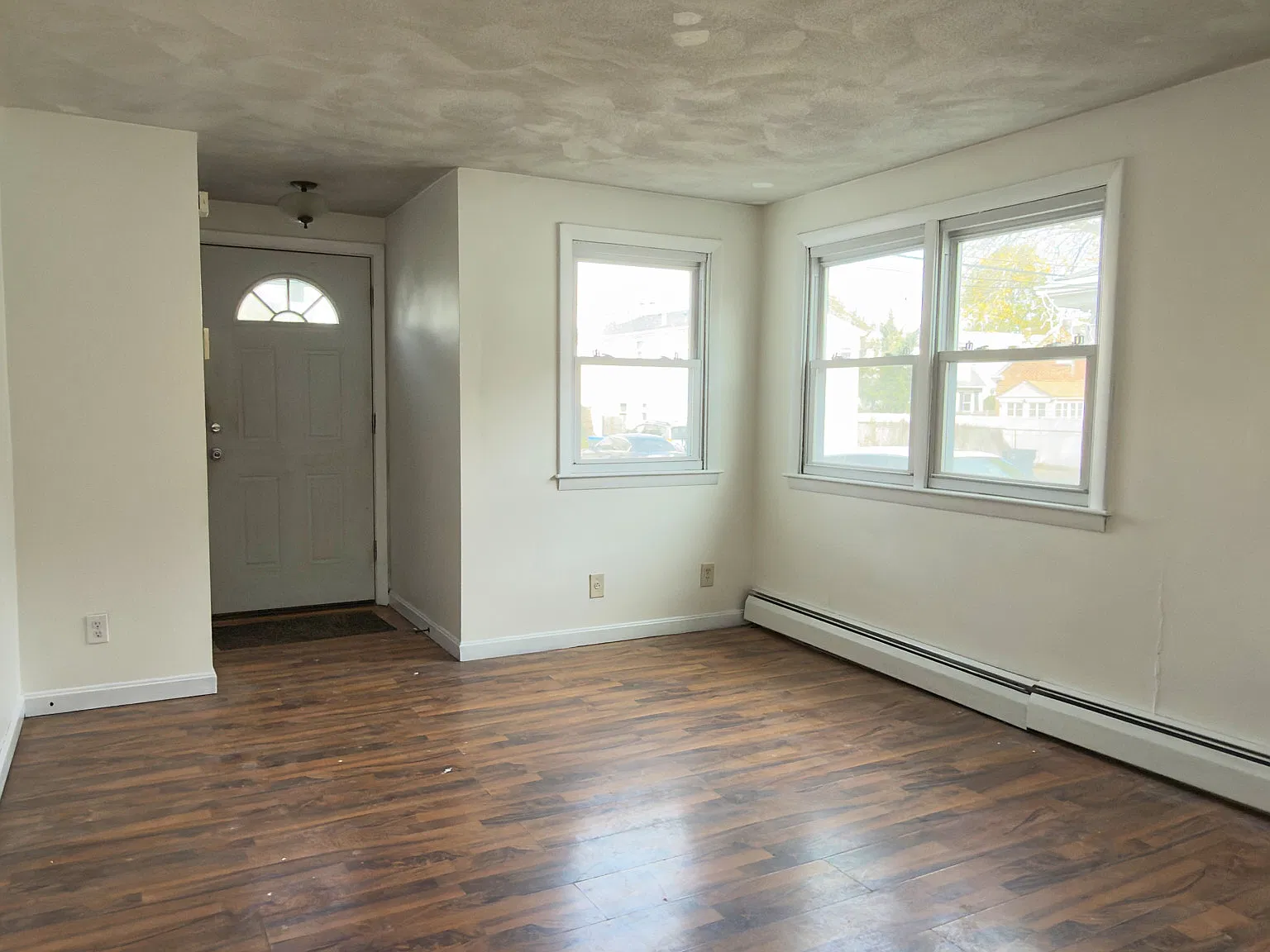 84 Manomet St — Photo 2