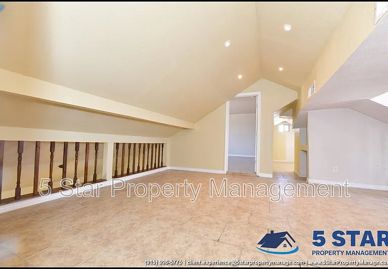 908 Bolivia St — Photo 25