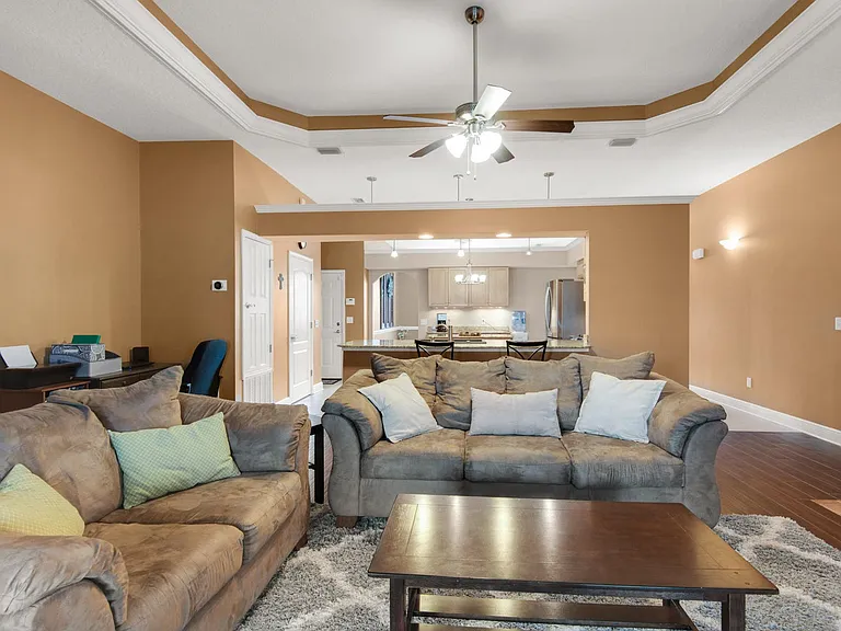 395 Camden Pass Ln — Photo 34