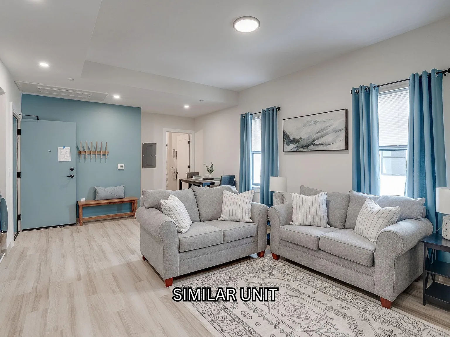 2 bed, 1.0 bath, 676 sqft, $2,099 — Photo 3