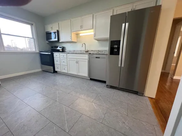 2905 Abigail Dr #2, Louisville, KY 40205