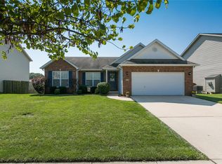 917 Silverlink Dr, O Fallon, IL 62269