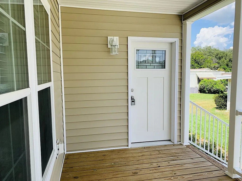 3 bed, 2.0 bath, 1372 sqft, $1,599 — Photo 3