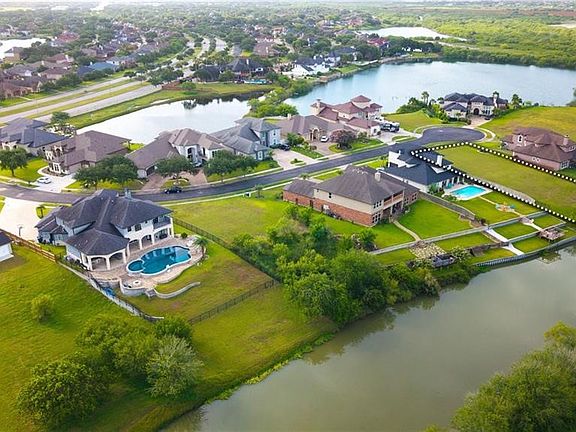 4th image of 7641 Kings Lake Cir