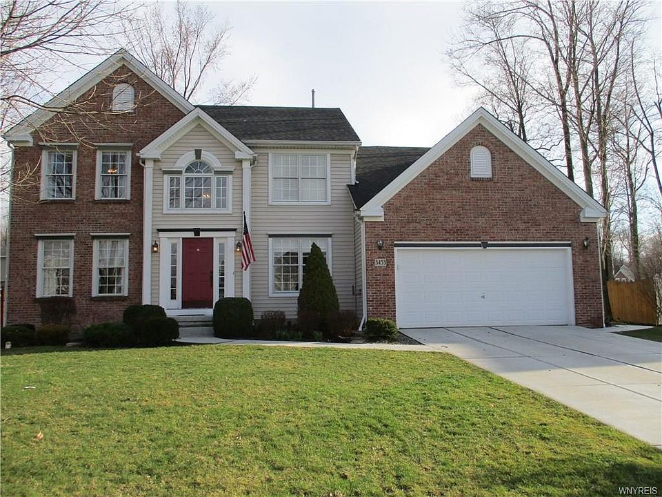 1st image of 3453 Parkwood Cmn