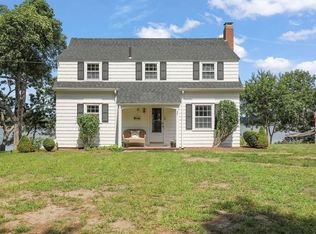 16 Salt Marsh Ln, Wareham, MA 02571