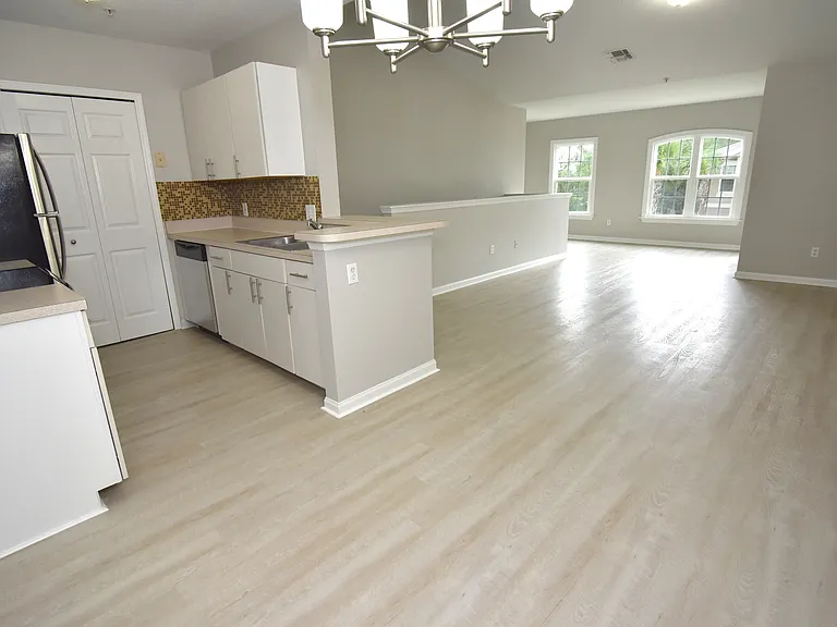 6548 Swissco Dr #622 — Photo 3