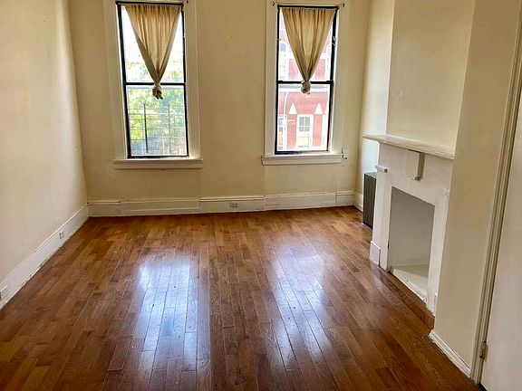 2nd image of 231 Irving Ave APT 3L