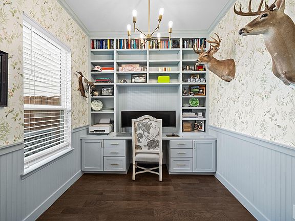5th image of 3504 Lynette Cove Place