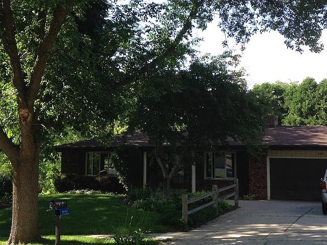 2nd image of 2430 Pendleton Pl