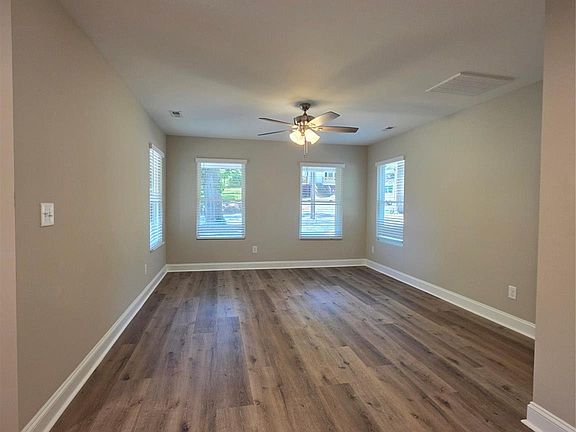 4th image of 808 Long St Lot 2