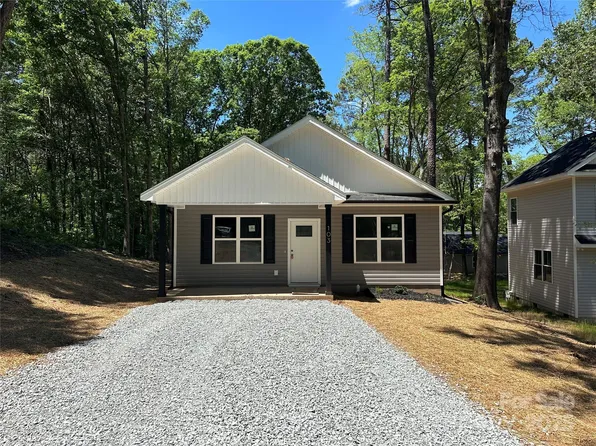 60 W Lewis St, Wadesboro, NC 28170