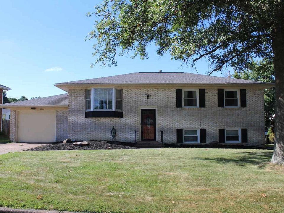 1st image of 2907 Ashwood Ave