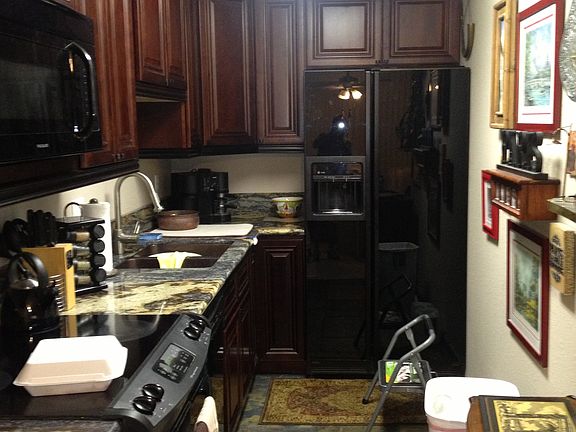 4th image of 2812 N Auburn Ct #216