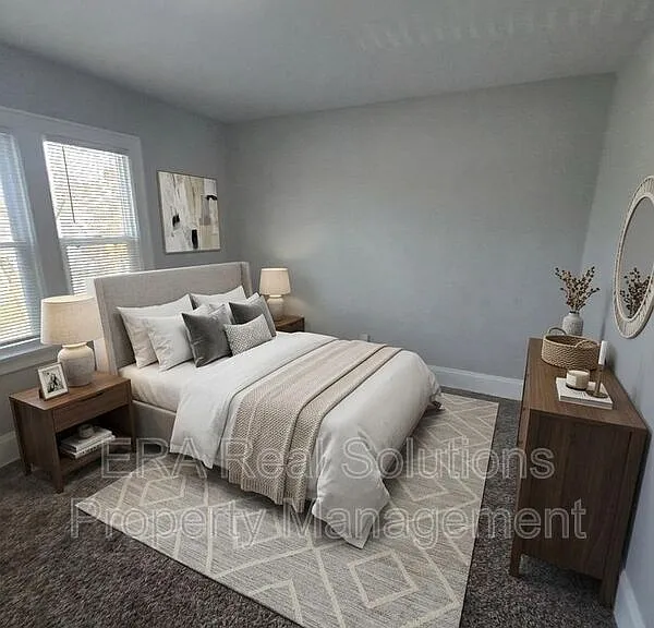 2205 W Sullivant Ave — Photo 4