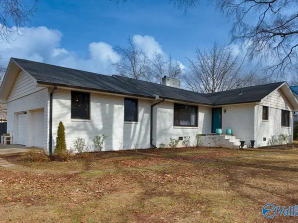 4314 Hunt Dr NW, Huntsville, AL 35816