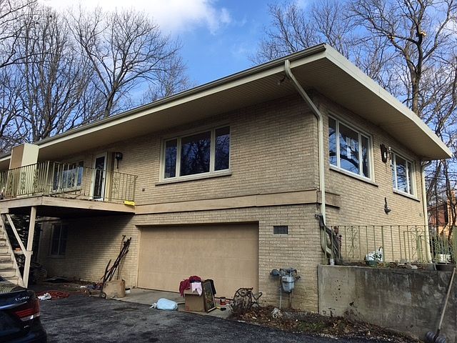 2nd image of 8844 W 104th St