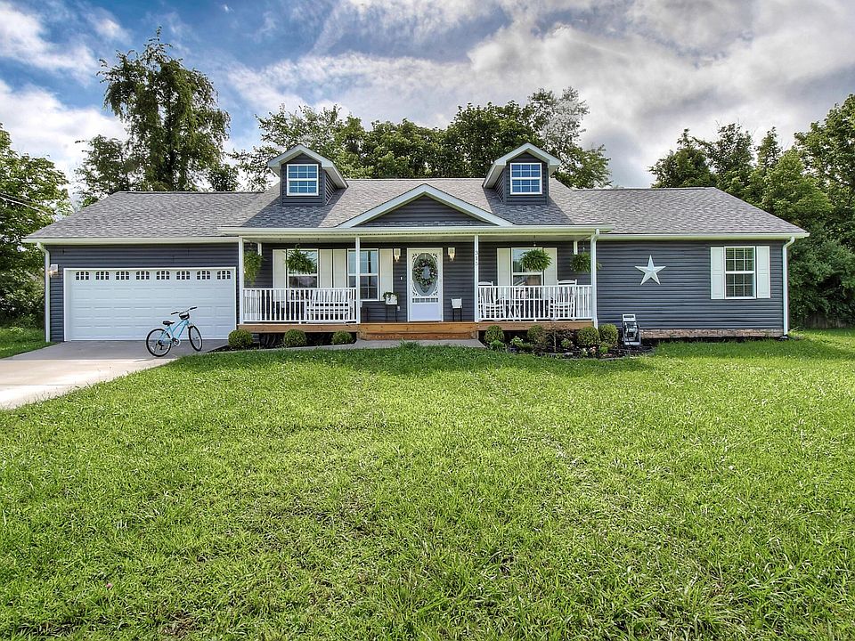 1st image of 315 Riverwood Cir