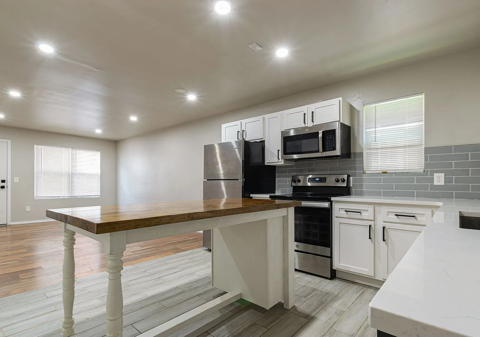 Modern Comfort in Paseo Arts District - Welcome to 735 NW 30th, #4! — Photo 1