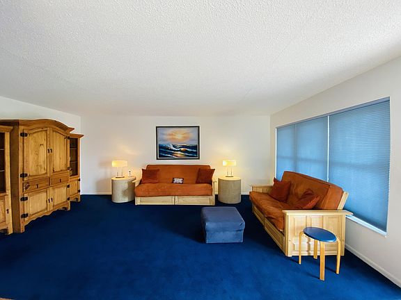 4th image of 201 Wellington Cir #F-2010