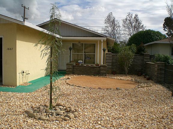 Low maintenance rear yard