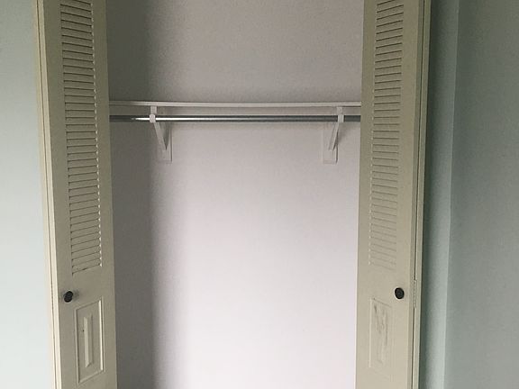Closet 2nd bedroom