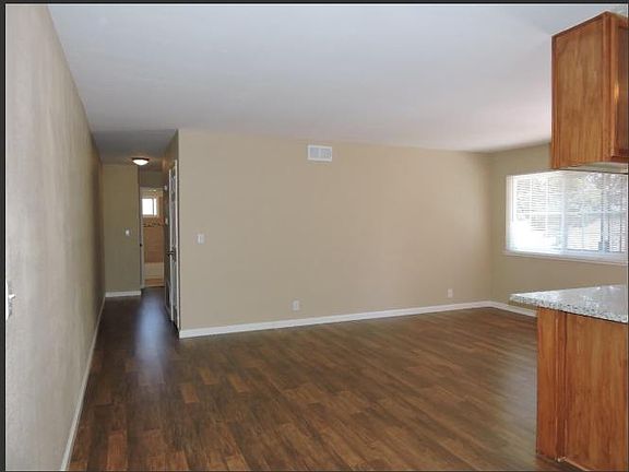 5th image of 837 Wyman Way APT 4