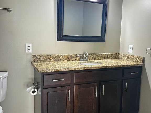 3rd image of 527 Redstone Dr Unit 15