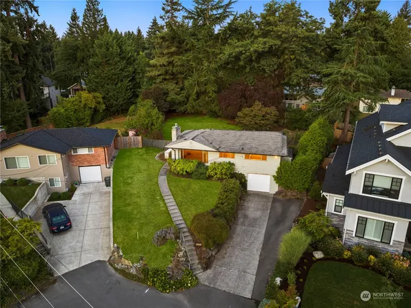 1653 105th Avenue SE, Bellevue, WA 98004