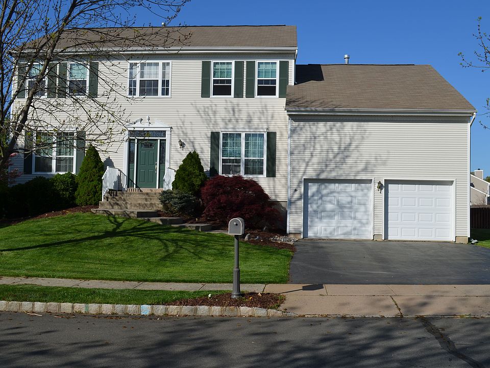 15 Village Road Kendall Park