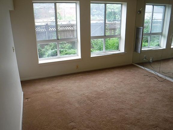 4th image of 160 Burkhall St Unit 110