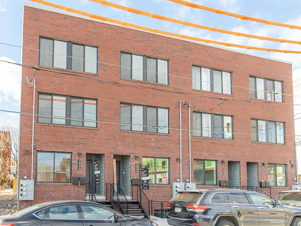 1st image of 1906 E York St
