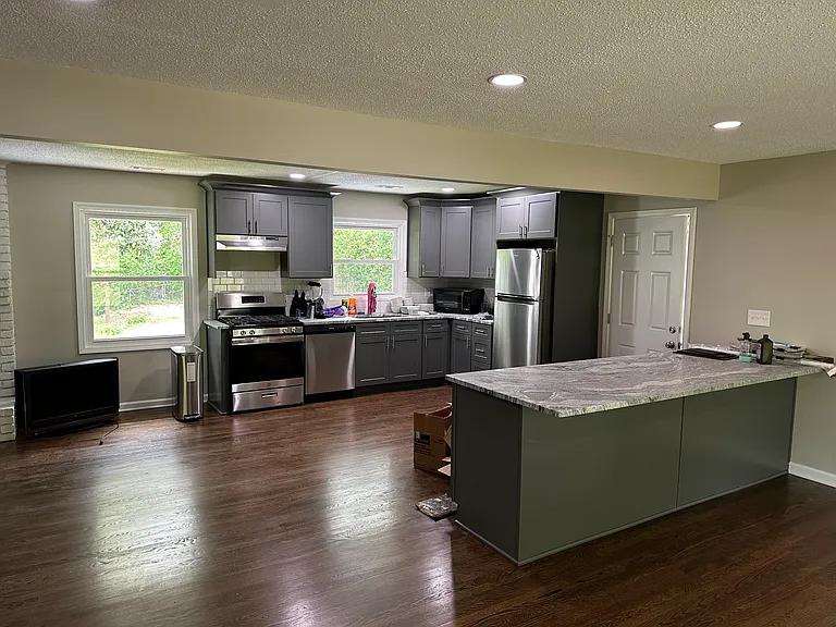 754 Shadybrook Dr NE #1 — Photo 2