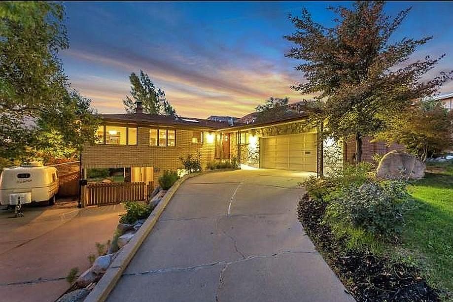 Downstairs apartment with covered, lighted carport and extra parking