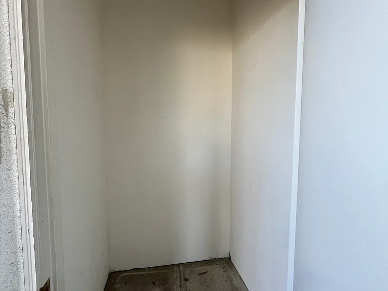 20601 Seine Ave #15 — Photo 12