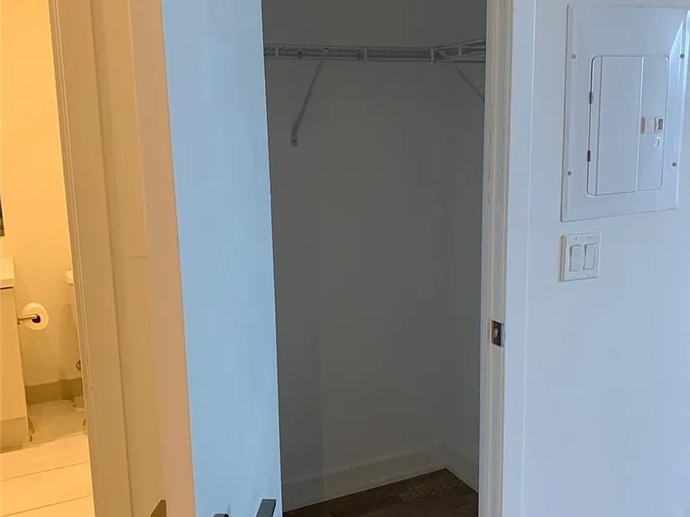 501 Saint Clair Ave W #606 — Photo 6