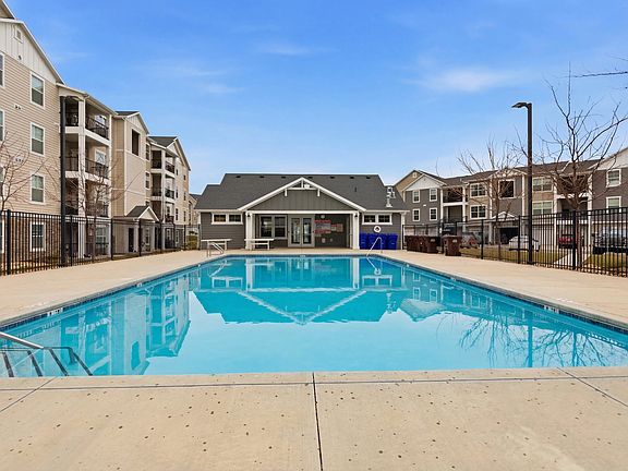 5th image of 14659 S Bloom Dr Unit L201